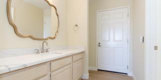 1228-1230 Wellesley Gallery 25