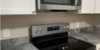 NEW KITCHEN AND NEW BATHROOM REMODEL -- Nice One Bed + One Bath in Luxury Secure Doorman Bldg Gallery 3