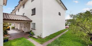 800 SW 104th Ct Gallery 1