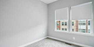 2824 LEWIS Avenue Gallery 23