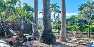 515 Southwest 12th Street Gallery 12