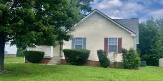3 Bedroom Home Available in Woodlawn! Gallery 1