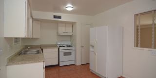 Charming 4 Bedroom 2 Bath House! South Tucson Location! Close to the 1-19! Gallery 7