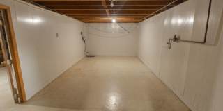 Remodeled 4 Bed and 3 Bath Home Gallery 23