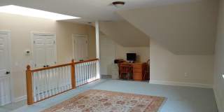 205 Berry Hill Gallery 28