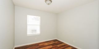 Newly Renovated Single Family Home | 4 BR/2BA | Partially fenced  front yard Gallery 14