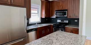 2328 N Greenview Gallery 4