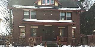 6BR House on E. Lane – Central Campus – Newly Renovated + Free Parking – Flexible Move-In Gallery 1