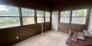 Charming 3 Bedroom Single Family Home Available Now!! Gallery 22