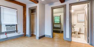 Unique with a Artsy Flare    2 Bed/1.5 Bath in Edgemere Park $995/month! Gallery 23