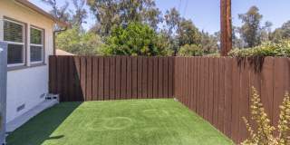 Charming 3 Bedroom 2 Bath home South of the Blvd Gallery 21