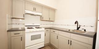 Nicely renovated studio in Cleveland Circle! Gallery 5