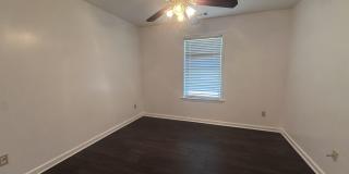 8305 CRIMSON CREEK Dr Gallery 15
