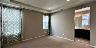 $500 OFF FIRST MONTH!! Spacious 4 bedroom, 3 bath Condo in Irvine! $500 OFF FIRST MONTH!! Spacious 4 bedroom, 3 bath Condo in Irvine! Gallery 13