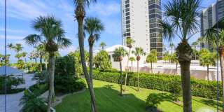 **PARK SHORE BEAUTY WALK TO VENETIAN VILLAGE ** ESPLANADE** NICE AMENITIES ** 2 BEDROOM CONDO ON THE BEACH ** Gallery 60