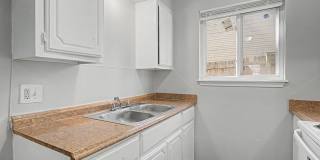 Evanston Apartments Gallery 13