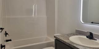 1124 Lake Terrace Gallery 14