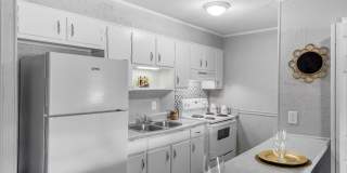 University Oaks Gallery 7