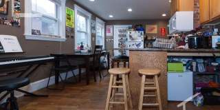 Student Friendly Housing near BU w 2 bathrooms!  Laundry in  Unit Gallery 10