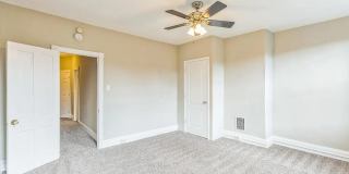 Spacious & Updated Grays Ferry Rowhome Near Parks and Center City — Accepting ALL PHA voucher holders Gallery 15