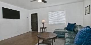 1919 W Earll Drive Gallery 11