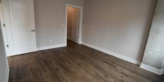 3833 N Broadway Gallery 139