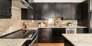 East Austin 2 Bed 2 Bath Condo with Flex Room! Gallery 12