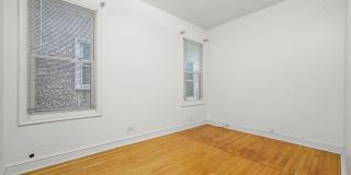 2444 W Gunnison St Gallery 14