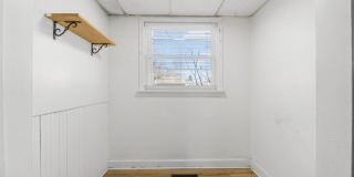 NEW LISTING! 4 BEDROOM HOME NEW LISTING! 4 BEDROOM HOME Gallery 25