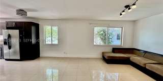 1540 SW 5th Pl Gallery 18