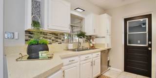 Beautiful 3 bed 2 bath Available for RENT in desirable Conway area of Orlando! Gallery 13