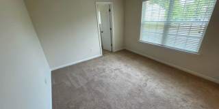 Room in 6 Bedroom Home at Agnew Dr Gallery 29