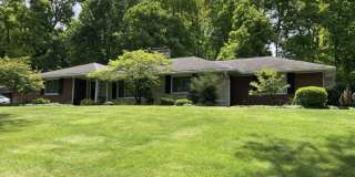 3 Bedroom/2 Bath in Quiet Kettering Neighborhood Gallery 1