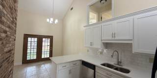 Beautiful 3 Bedroom 2.5 Bath Home in New Wood Valley Gallery 65