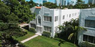 128 NE 46th St Gallery 17