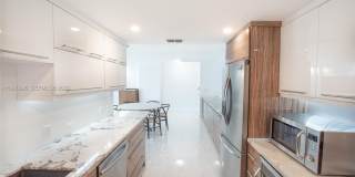 11 Island Ave Gallery 6