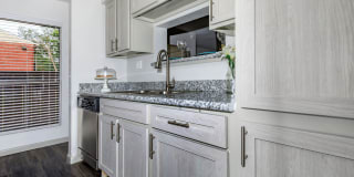 Harbor Walk Gallery 33