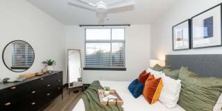 The Mint 425 Apartments Gallery 15