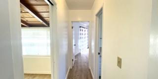 3 bed, 2 bath located in Riverside! Gallery 34