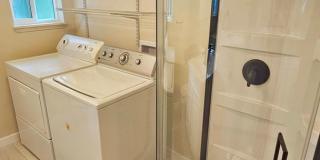 Beautifully Remodeled 3 Bed 2 Bath Rambler in Eastgate, Bellevue Gallery 20