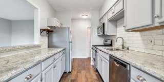 1711 Summit Pointe Gallery 1