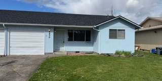 Great single level 2 bed/1 bath duplex in Thurston! Gallery 1