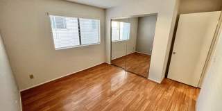 Spacious 2-Bedroom, 2-Bathroom Alamitos Beach Retreat Gallery 16