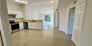 10743 Robinson Street Gallery 1