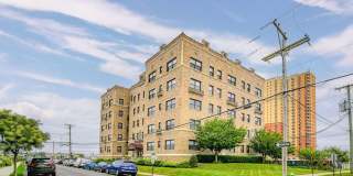 1700 Webb Street Gallery 29