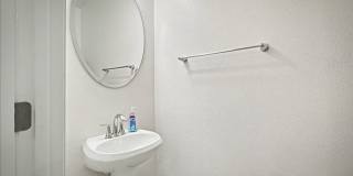 Refined Living at Its Finest | Renovated 3BR Townhome in Jacksonville Gallery 13