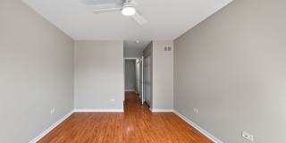 End Unit Three Bedroom Two and a Half Bath in North Naperville Gallery 1