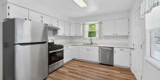 Charming Fullerton Cul-de-Sac Home with Large Yard & Detached Garage Gallery 10
