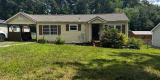 Spacious 4-Bedroom Home with Large Yard in Greensboro Gallery 1