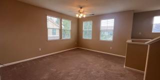 Spacious 3bed 2.5 bath available in Regency Park Spacious 3bed 2.5 bath available in Regency Park Gallery 5